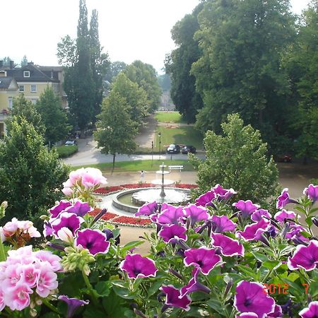 באד פירמונט Alte Villa Schlossblick מראה חיצוני תמונה
