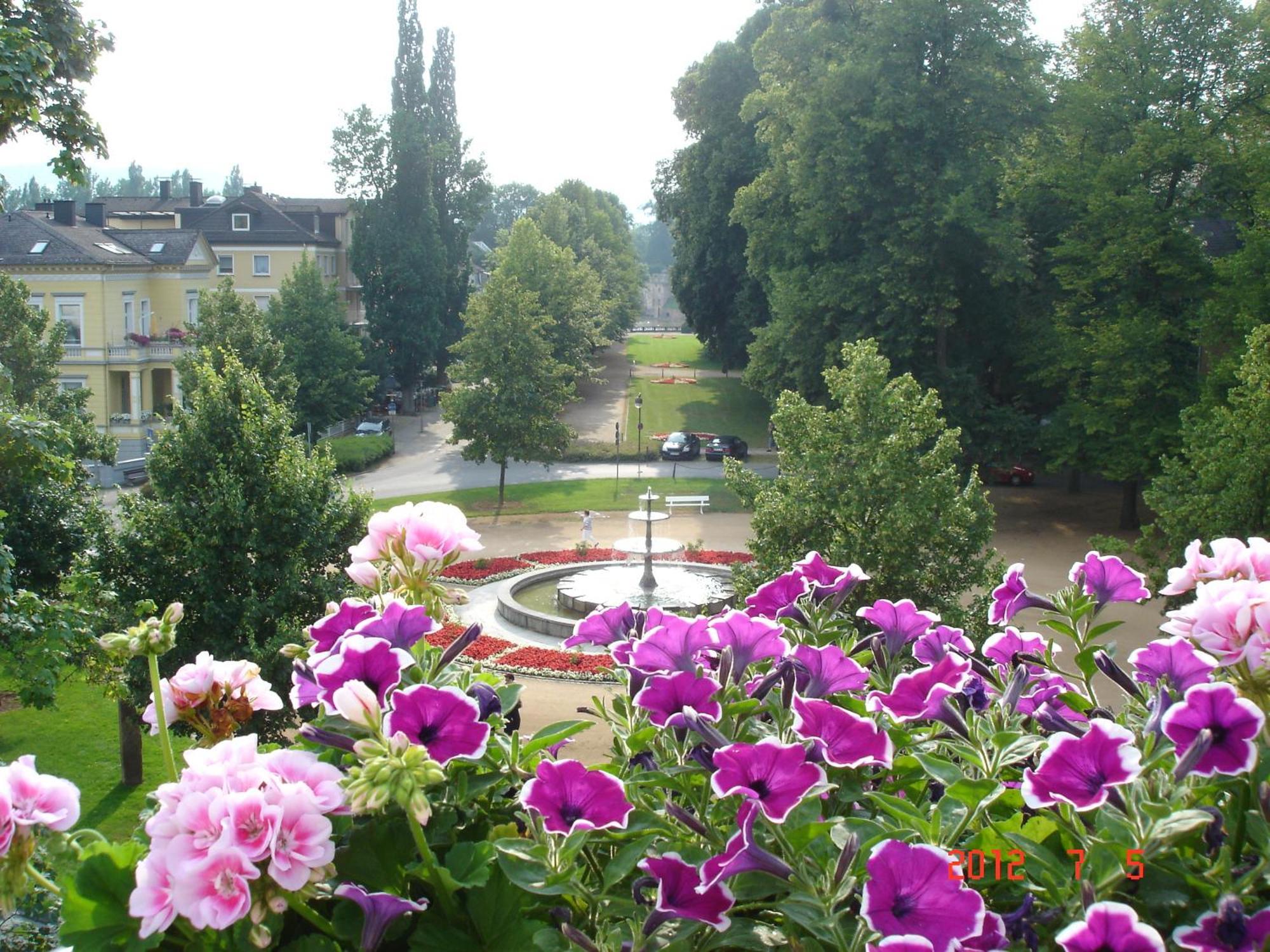 באד פירמונט Alte Villa Schlossblick מראה חיצוני תמונה